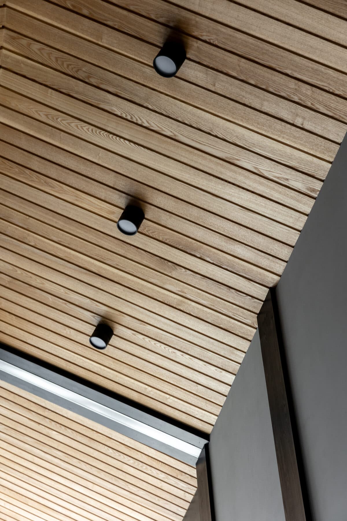 TAMO ash tongue-and-groove lining boards — image 2